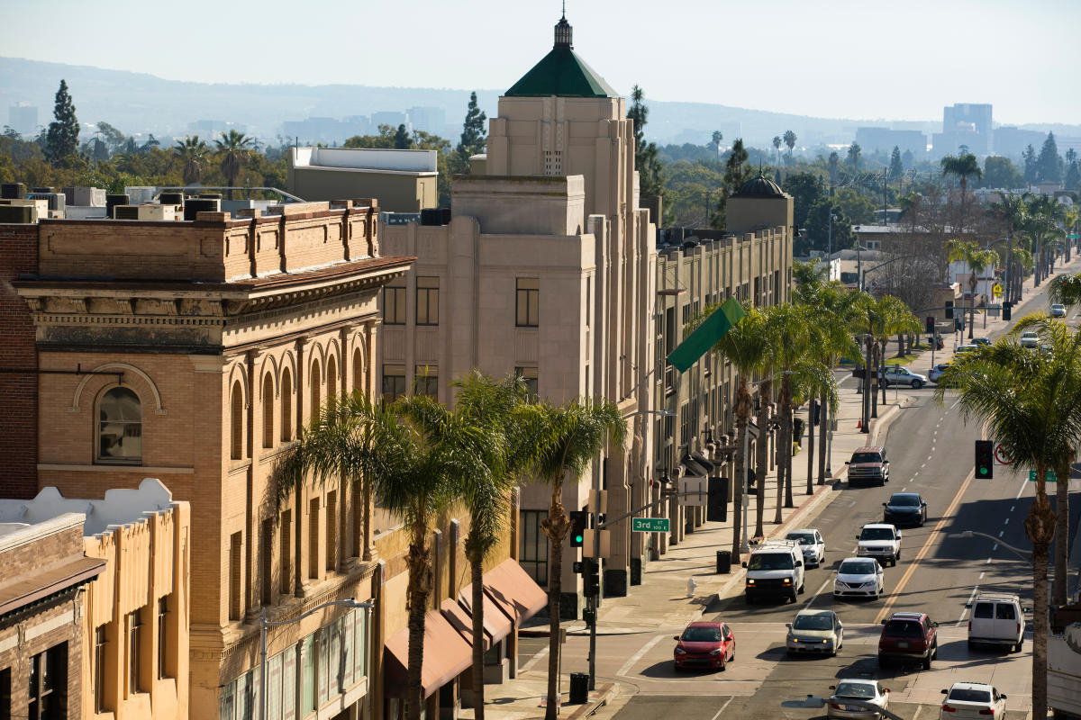 Santa Ana, California Property Management